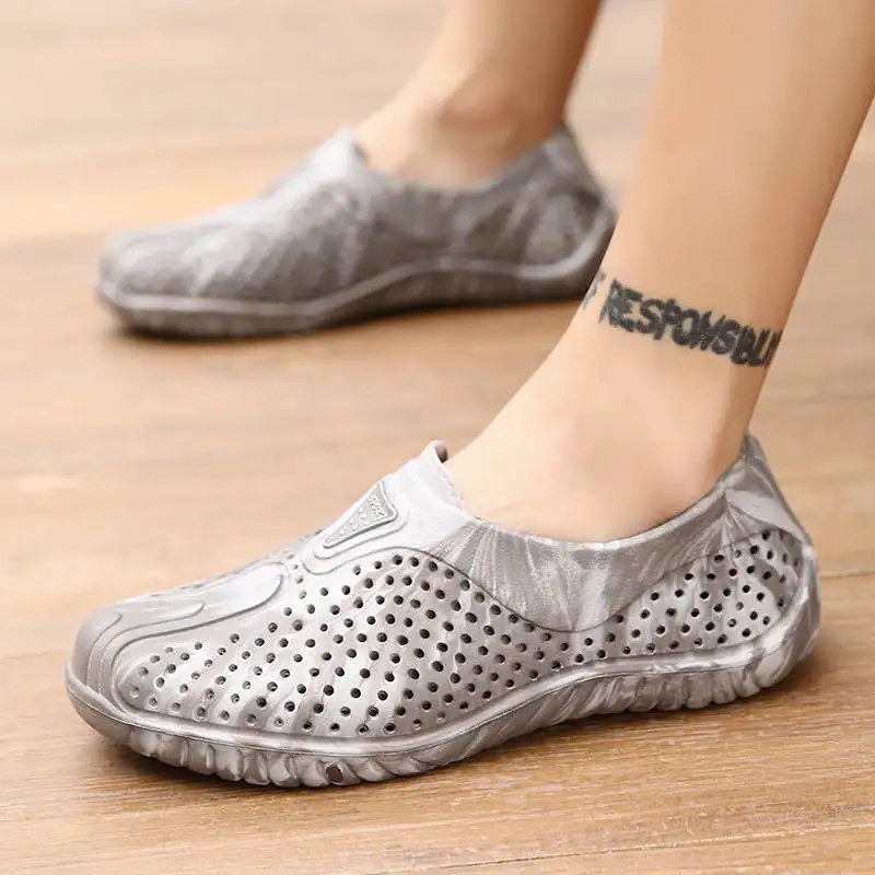 

Summer Slippers Whitte Men's Shoes 2021 Skateboard Clogs Man Large Brand Sandals With Heel Latest Tennis Rubber Hard-Wearing