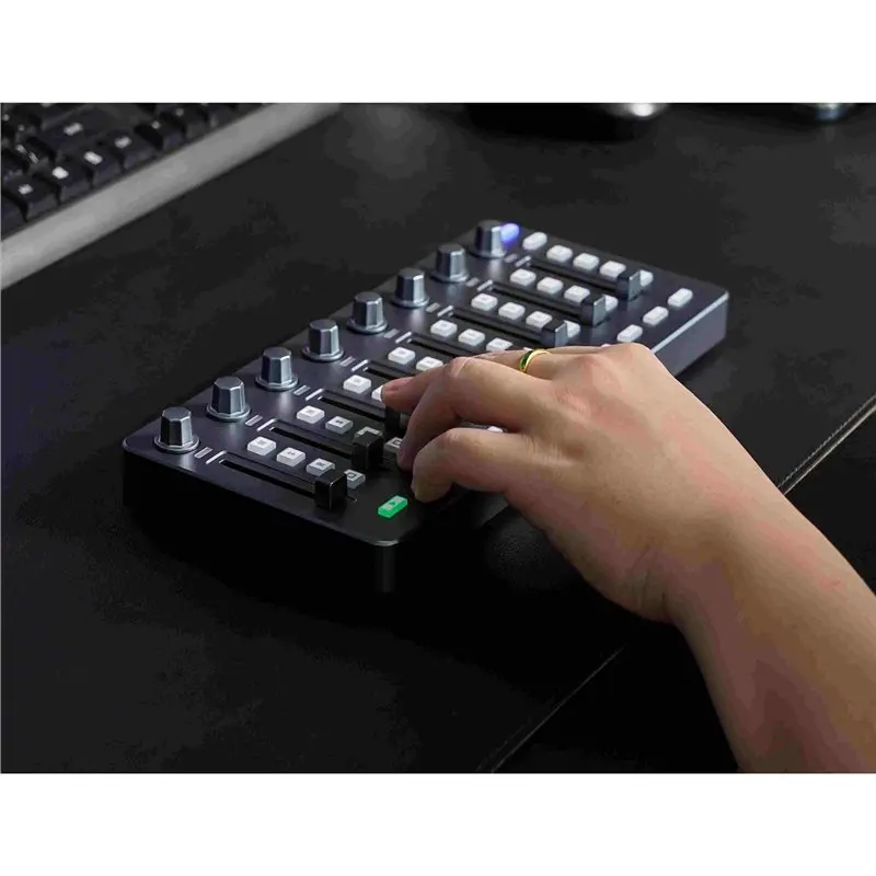 Фото Беспроводной DAW-контроллер M-VAVE SMC Mixer Gray с 8 ручками и 8 фейдерами, Bluetooth, USB для создания музыки и живых выступлений №4