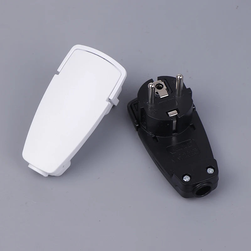 Сверхплоский переходник 250 В (16 А) с белой розеткой со складной ручкой и защитой от