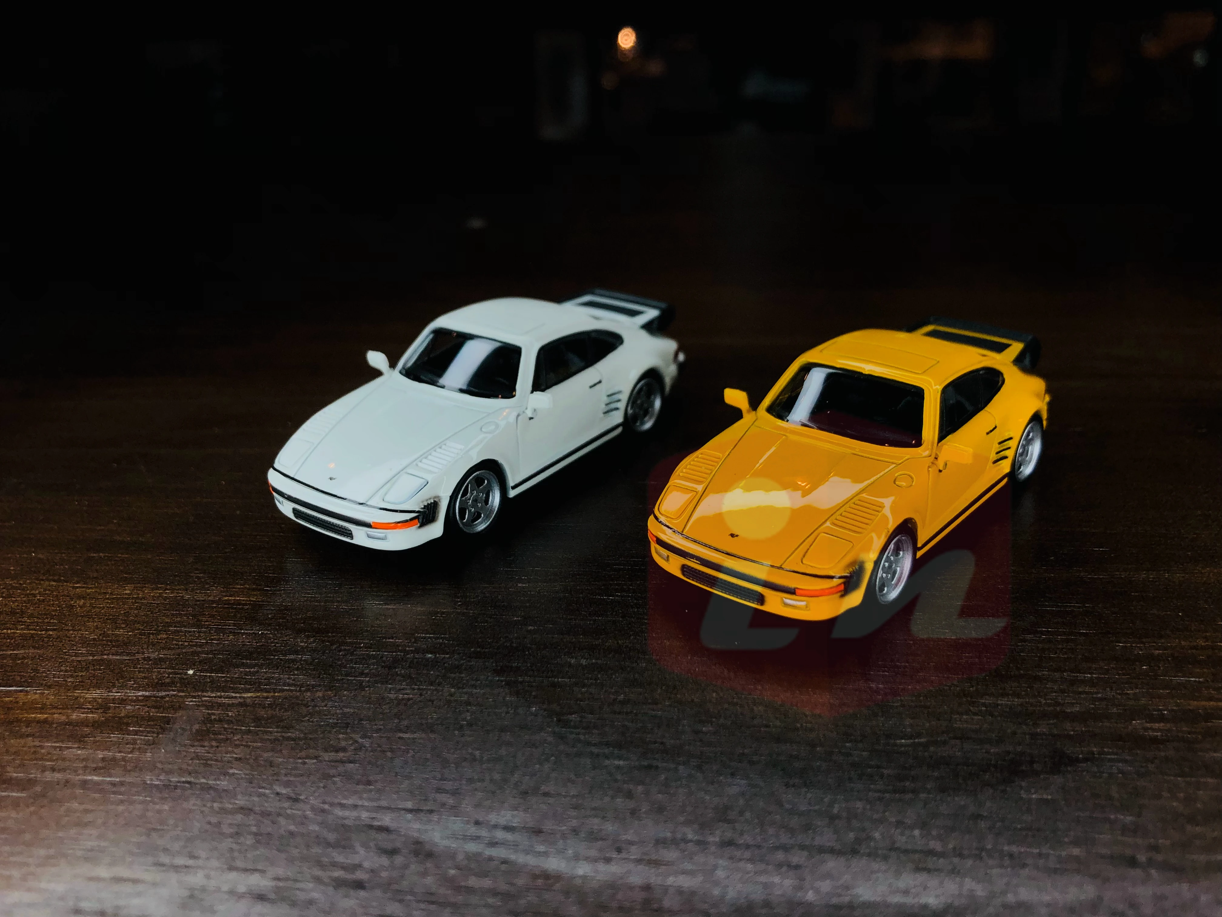 

PARA64 1/64 1986 RUF BTR Blossom Yellow LHD PA-55541 Diecast Model Car Collection Limited Edition Hobby Toys