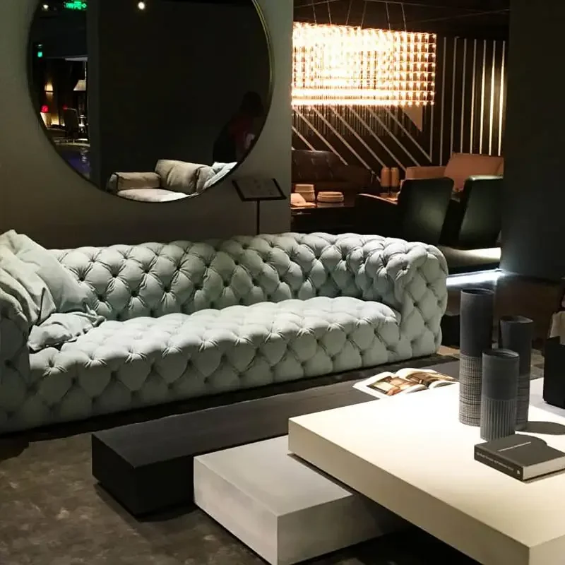 Легкий роскошный современный технологический тканевый диван с пряжкой в