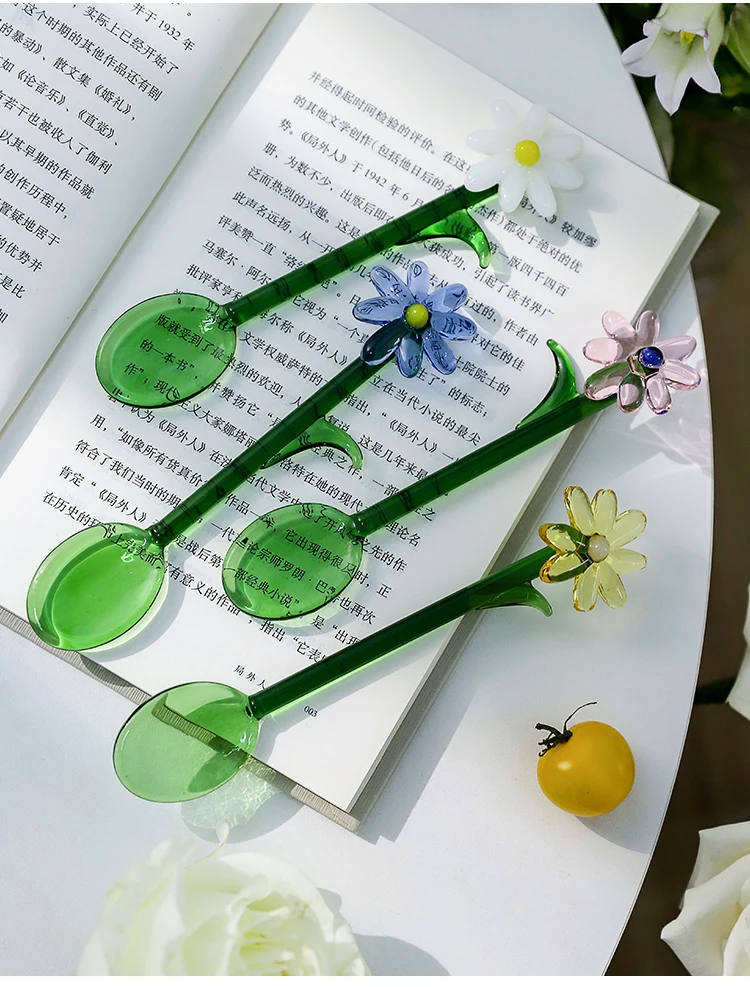 

Цветная стеклянная ложка для кофе