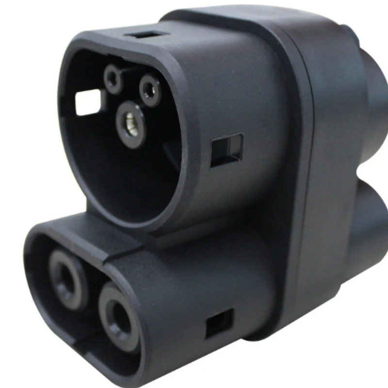 

EV Adapter CCS DC 150A CCS 1 to CCS 2 Adapter