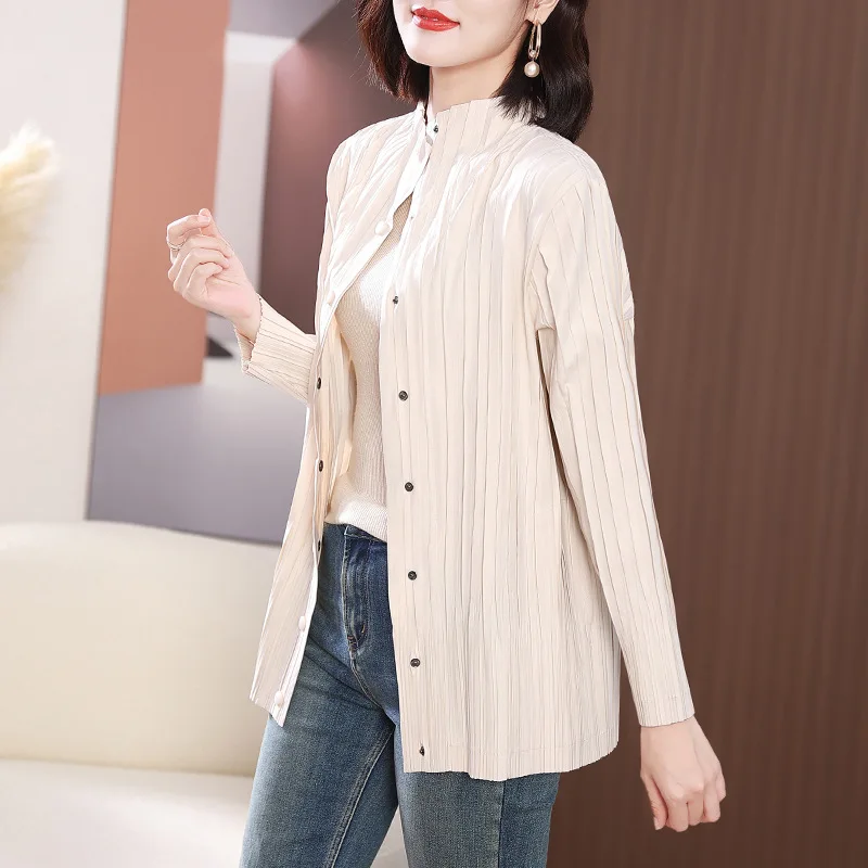 

Нишевое высококачественное короткое пальто, женское маленькое осенне-зимнее 2022 Новое темпераментное модное плиссированное белое пальто миаке для мам