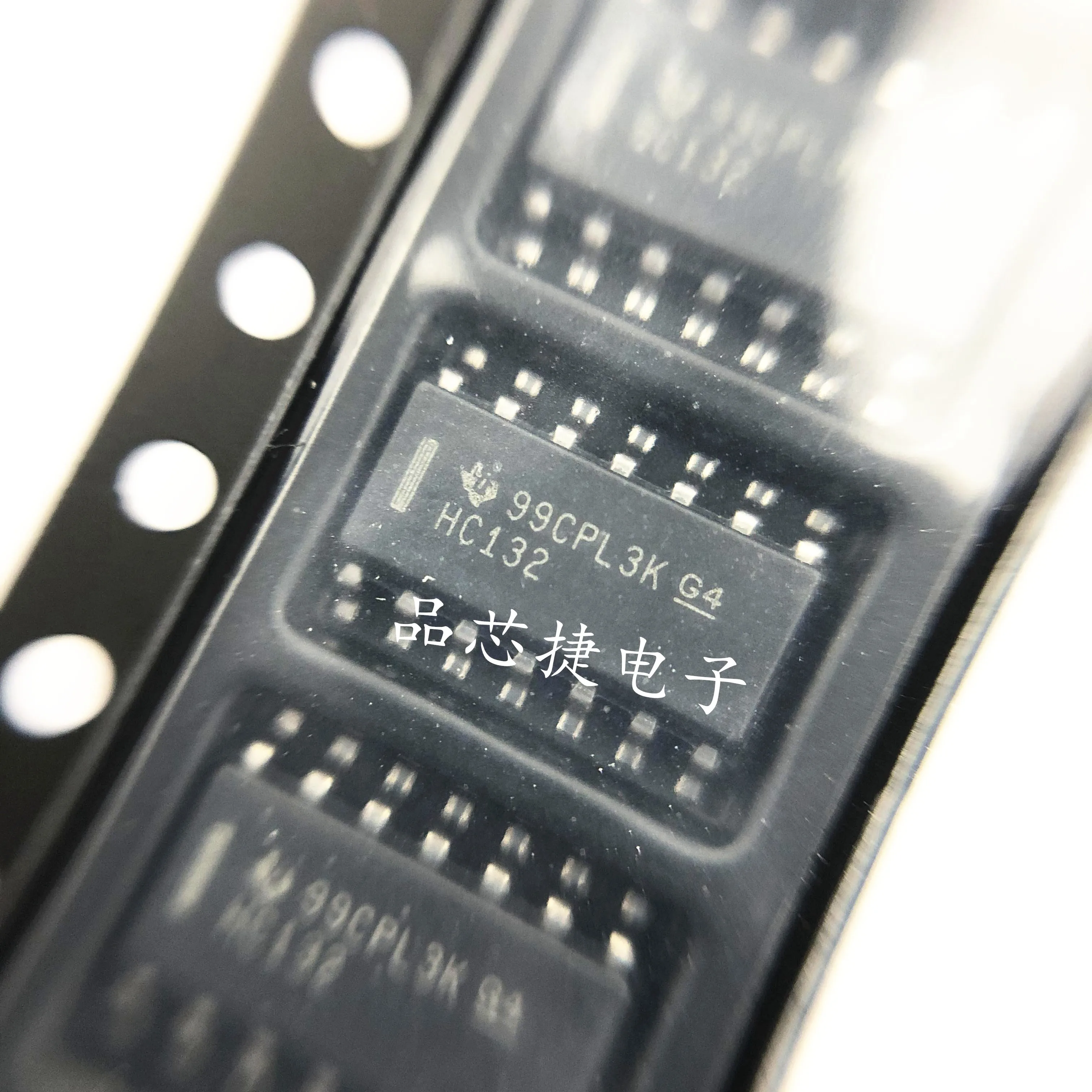 20 шт./лот SN74HC132DR Marking HC132 SOIC-14 4-CH 4-вход 2-V To 6-V NAND Gates с Schmitt-Trigger вход s