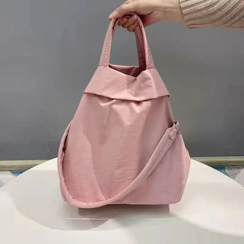 The New Sports 19L Single Shoulder Biagonal Cross bagIis At the Level Of My Large Capacity Leisure female fitness yoga bag