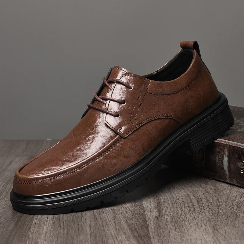 2024 New Men's Fashionable and Comfortable Lace Up Casual Leather Shoes Classic Style Business Banquet Oxford