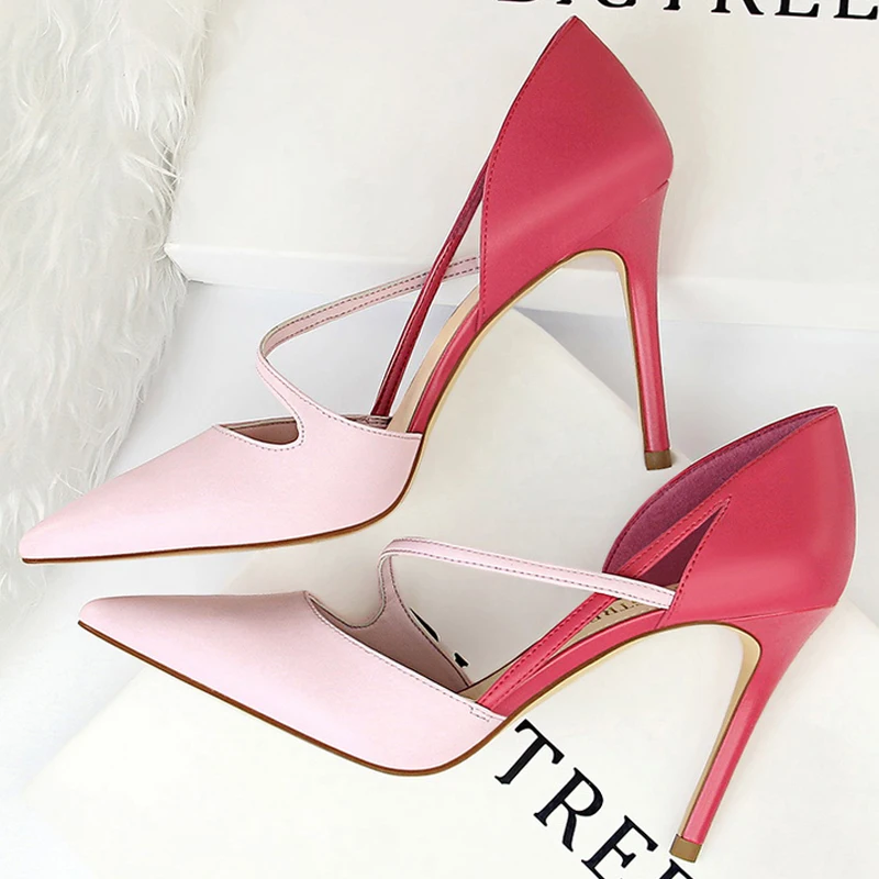 

Туфли-лодочки женские на высоком каблуке, с острым носком