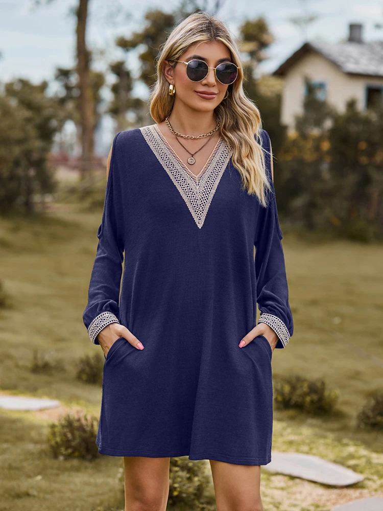 

Женское платье с V-образным вырезом, длинным рукавом и открытыми плечами