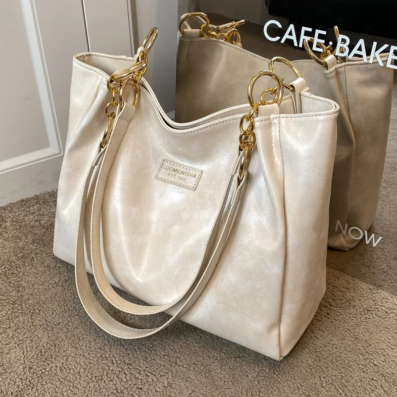 

Large Bag Women's Large-capacity Bag 2022 New Summer One-shoulder Messenger Handbag Texture Wild Popular Commuter Tote Bag