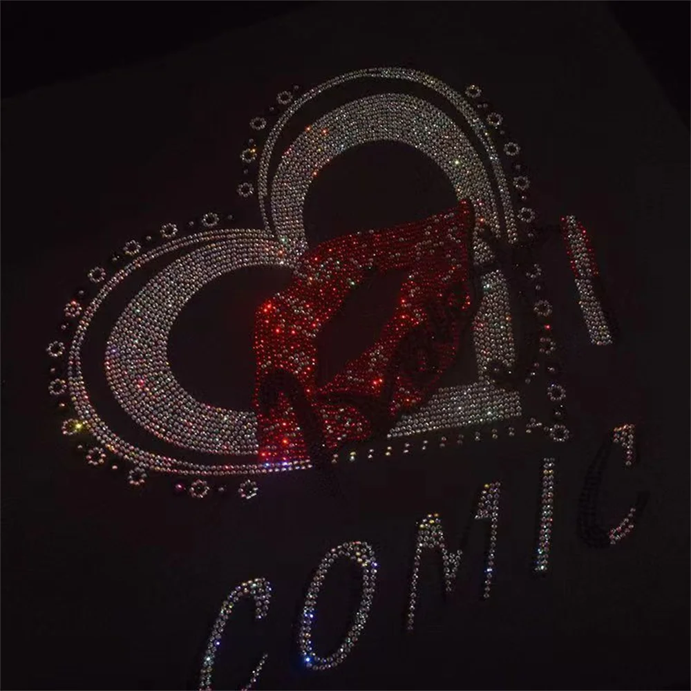 Нашивка с надписью love на одежду