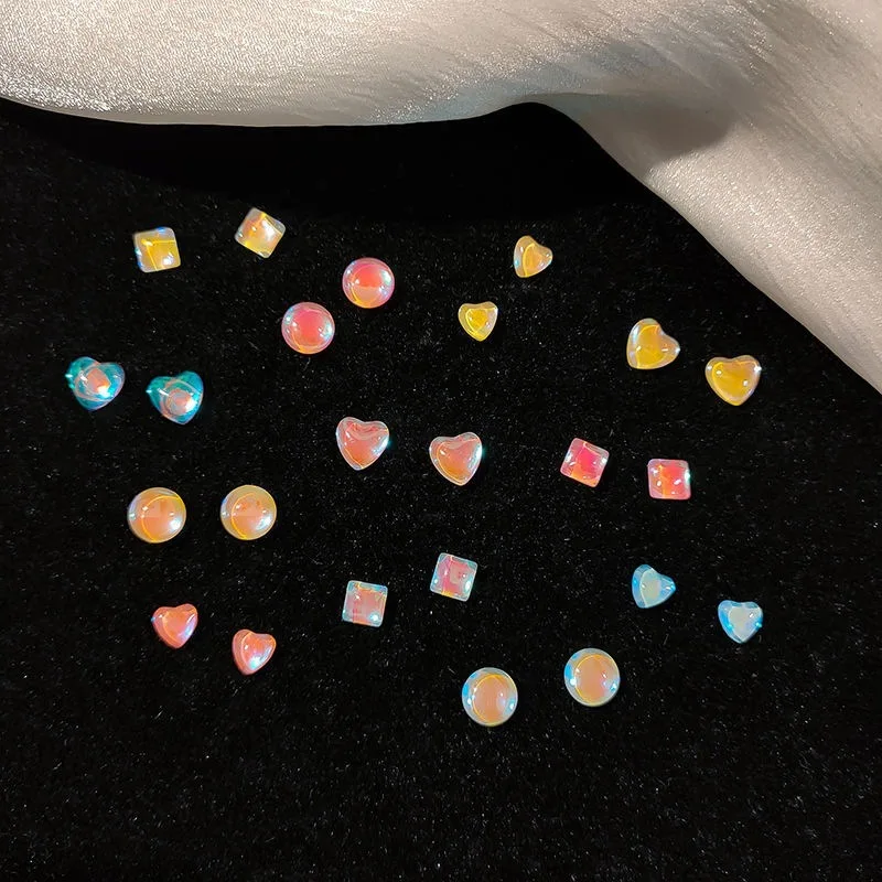 Набор разноцветных прозрачных круглых сережек-гвоздиков в форме сердца KADRUFI