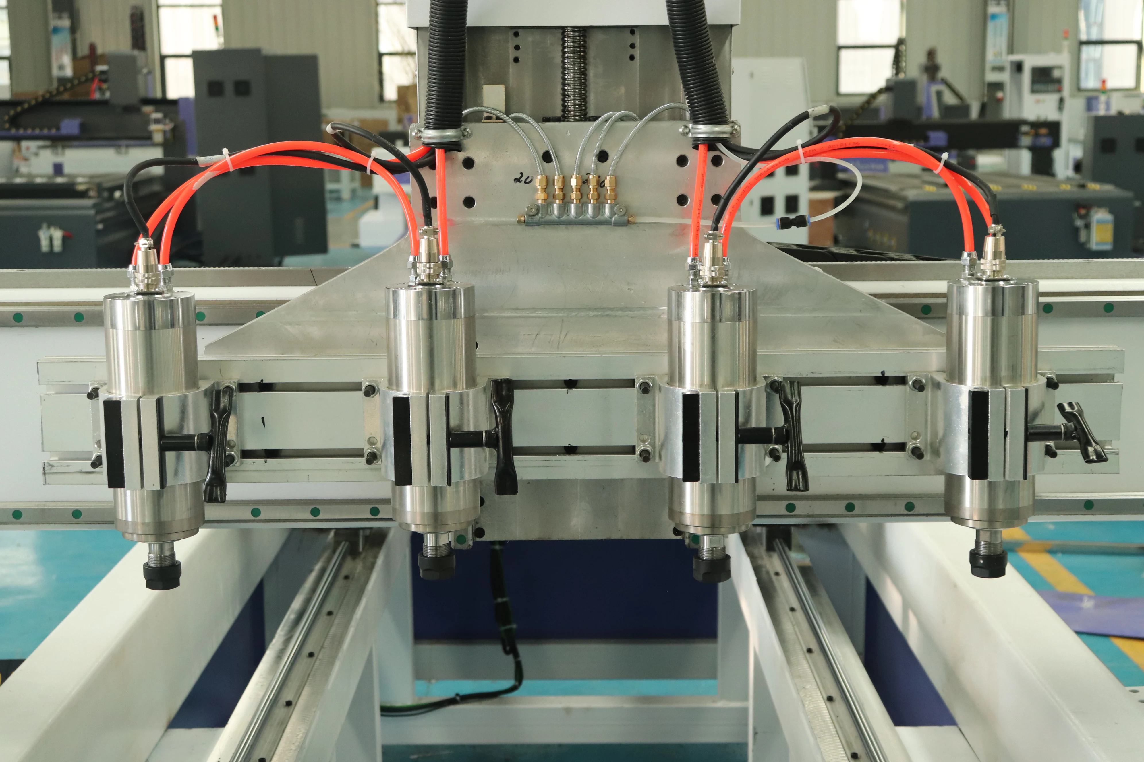 автоматический укладчик таурас феникс. охлаждение шпинделя станка чпу водяное. системы охлаждения шпинделя станка чпу. система охлаждения станка чпу. охлаждение чпу.