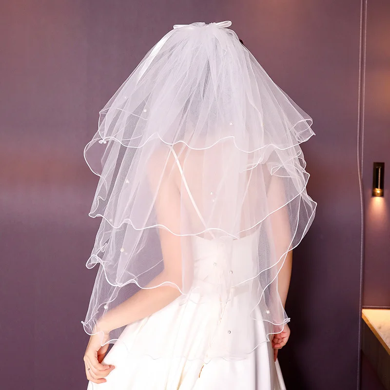 

Фата свадебная короткая с гребнем и жемчугом, 2023 слоев