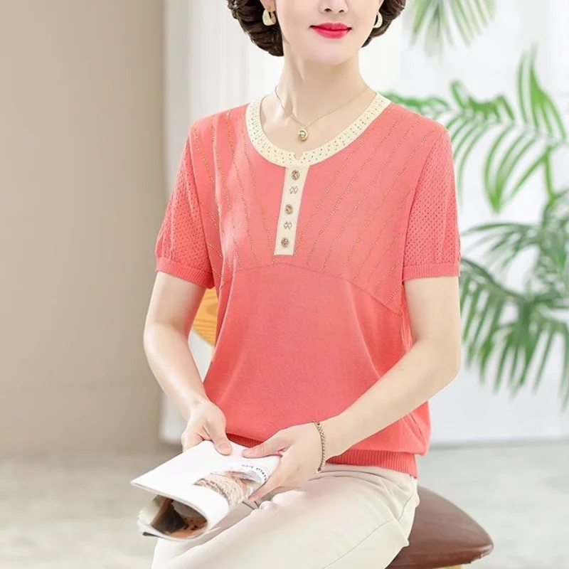 Женский трикотажный топ с круглым вырезом и коротким рукавом