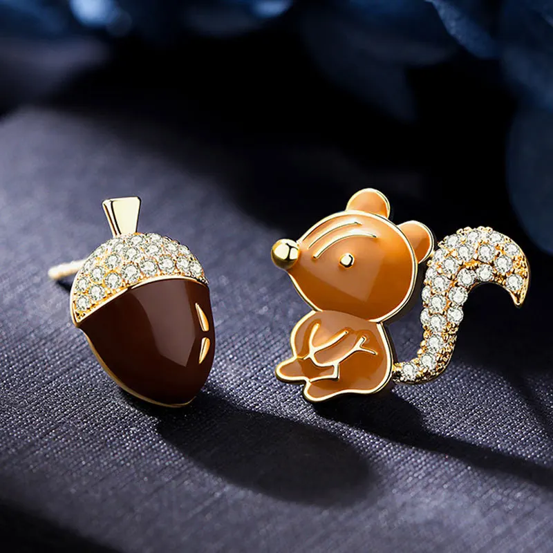 

1 Pair Earrings Creative Squirrels & Nut Earrings Simple and Fun Asymmetric Earring Jewelry Festival Wedding Party Gifts