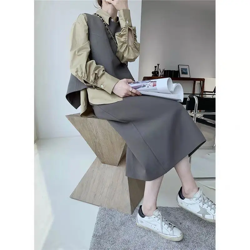 

SuperAen 2022 Spring Autumn New Casual Fashion Turn Down Collar Single Breasted Shirt Vest Slim Dress Two-piece Set Women