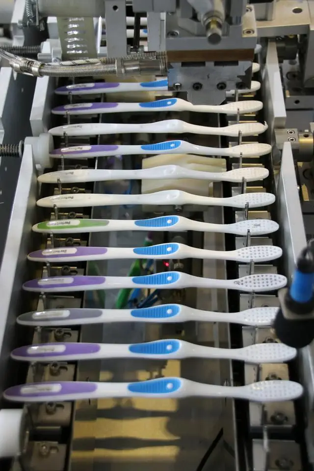 Рисунок 3 - Машина для резки метлы с ЧПУ/машина