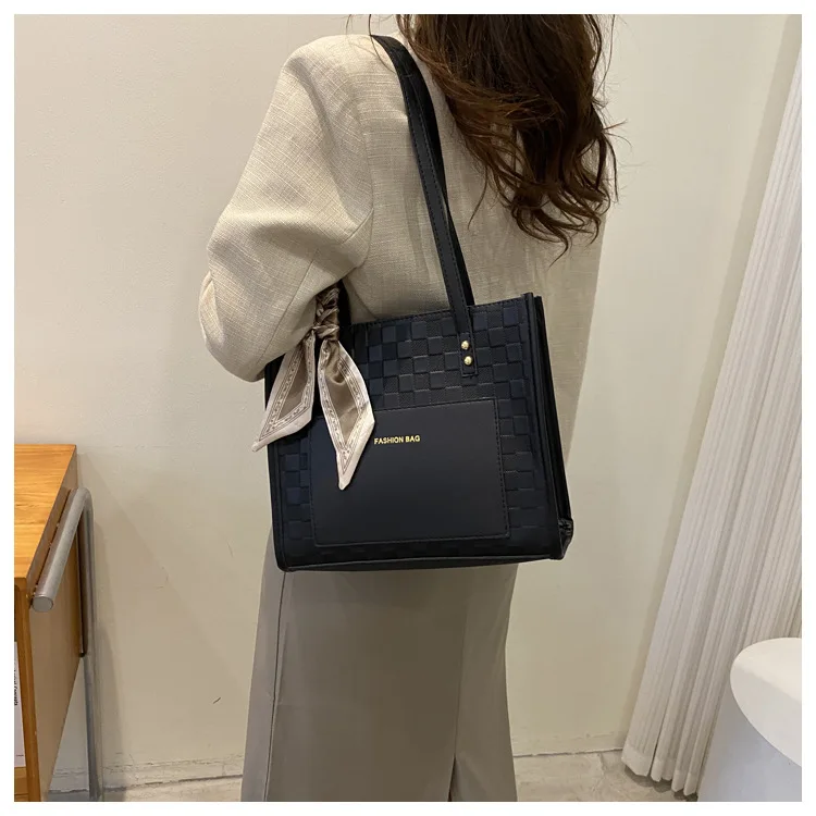 Silk Scarf Decorative Temperament Commuter Bag Female Popular Style Texture One-shoulder Tote Bag