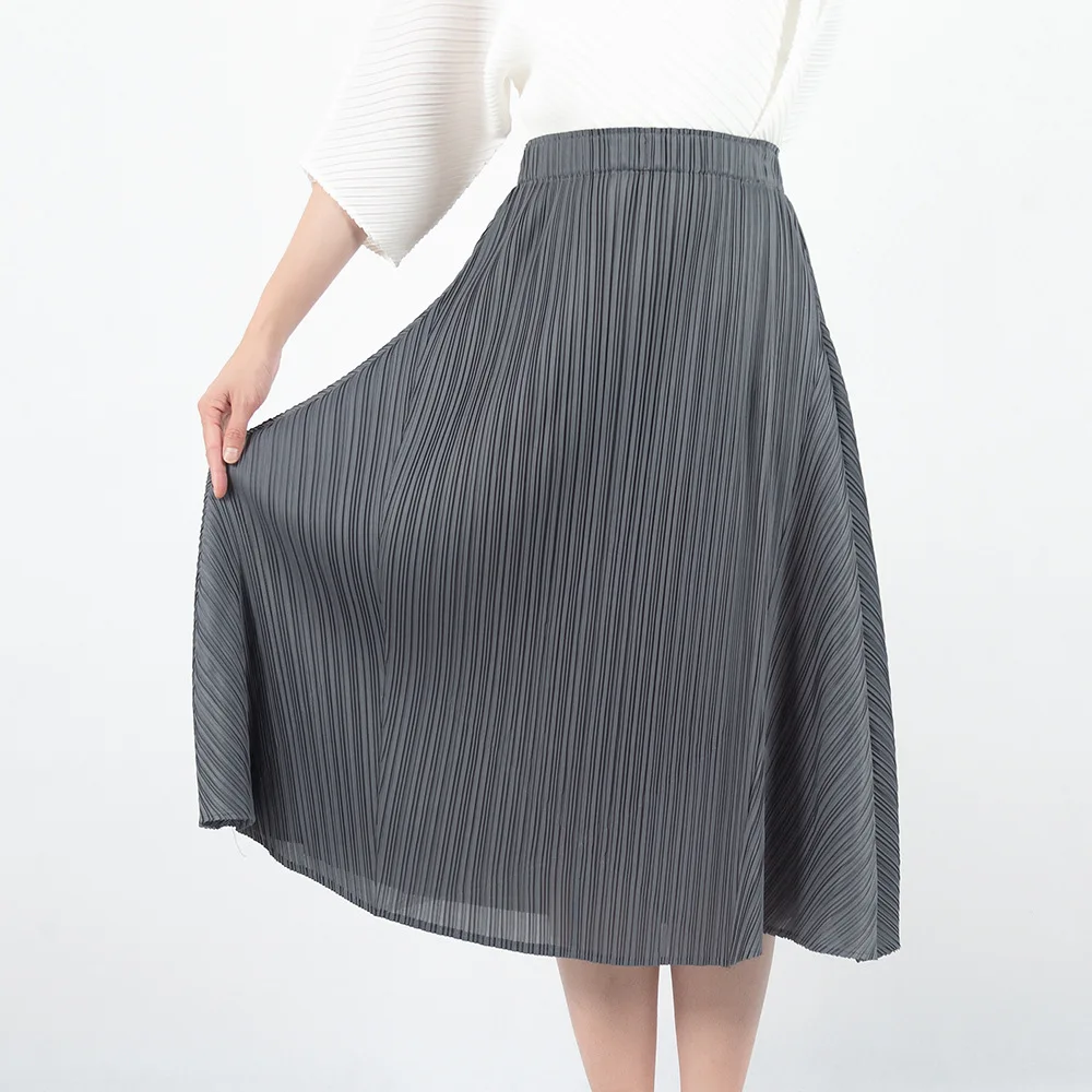 Miyake pleated women's A-line skirt early autumn temperament new high waist Hepburn umbrella skirt mid-length pleated skirt