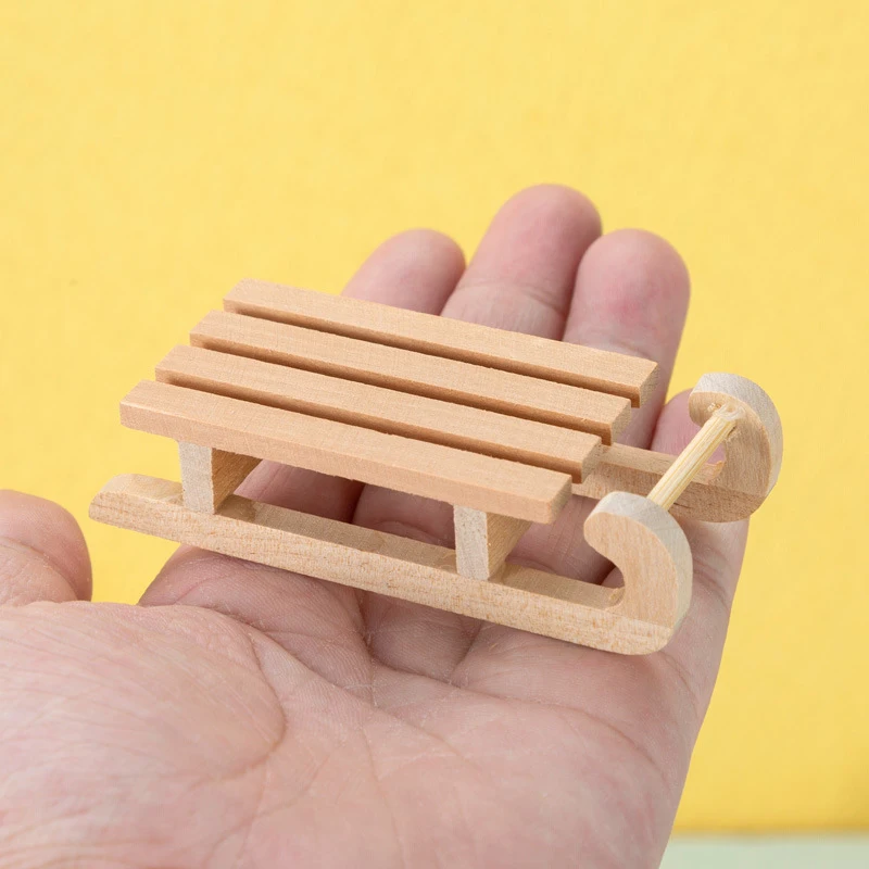 

1:12 Mini Wooden Sleigh Gift Box Model Diy Christmas Landscape Dollhouse Accessory