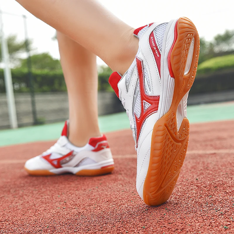 New Breathable Volleyball Shoes Large 36-45 Non-slip Tennis Shoes Light Badminton Shoes Men's and Women's Table Tennis Shoes