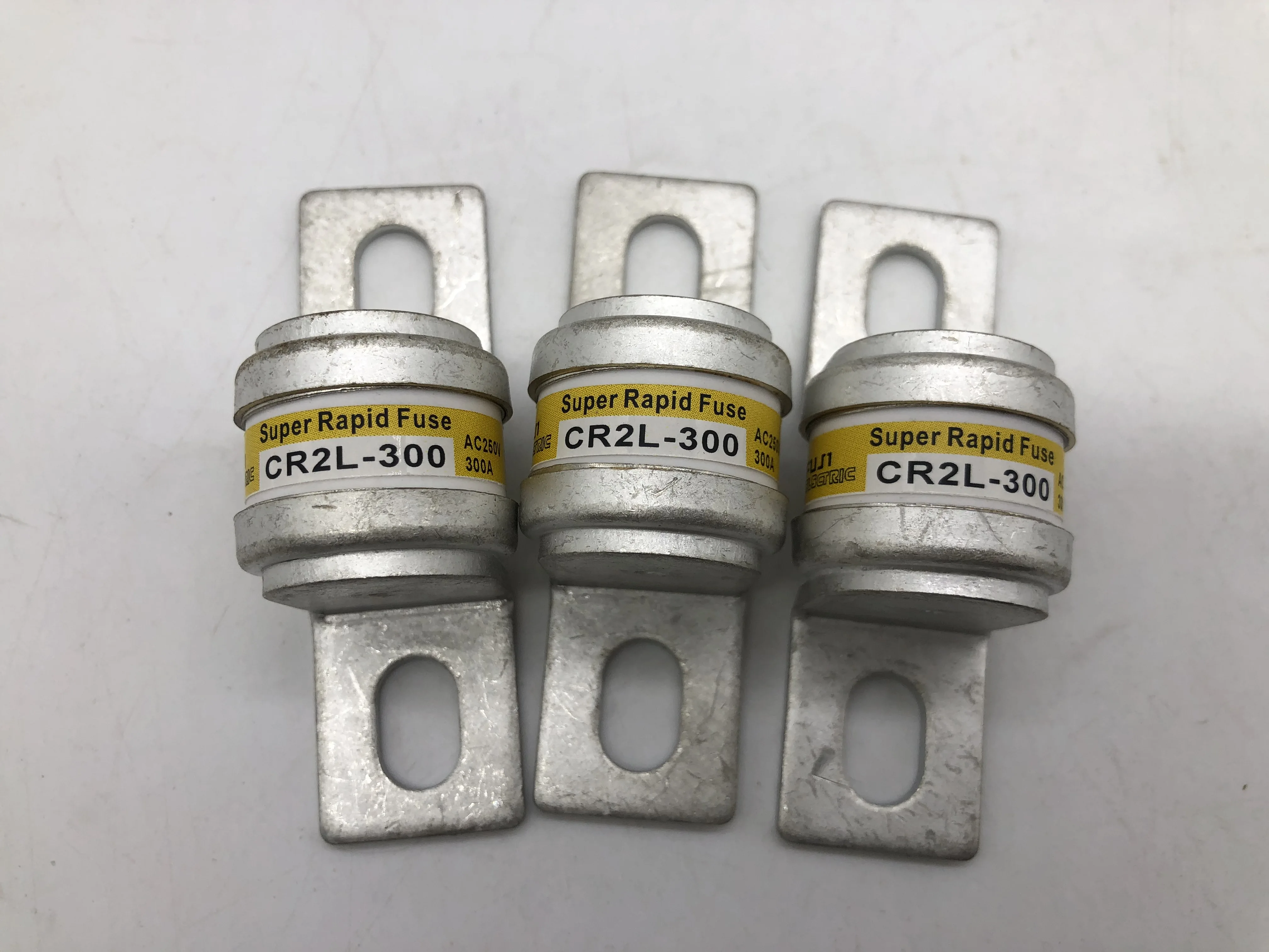 

Новый модуль плавких предохранителей Φ/UL 300A 250V