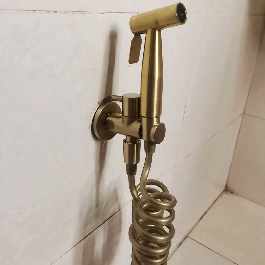 

Brushed Gold Bidet Sprayer Solid Brass Valve Handheld Toilet Douche kit Stainless Steel Shattaf Shower head Faucet Tap