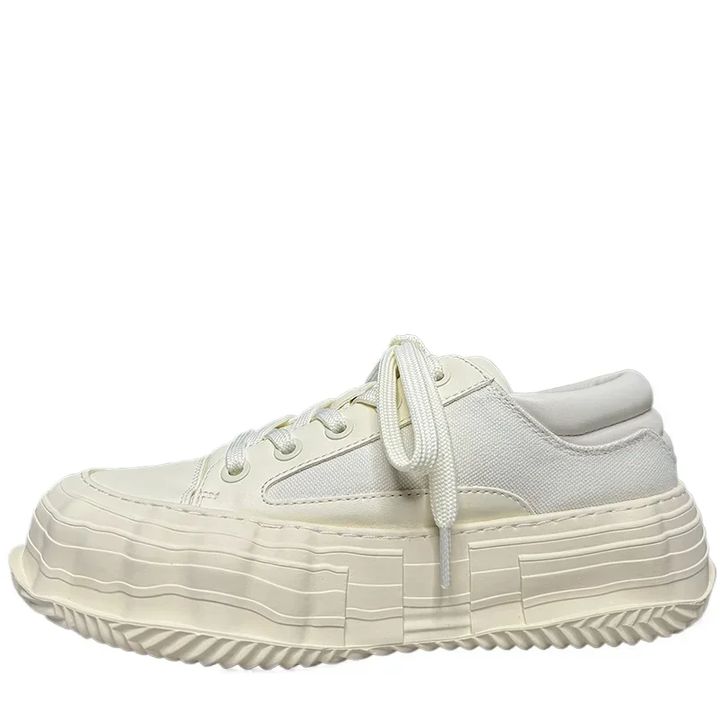 Мужские туфли из натуральной кожи с волнистым узором на толстой подошве