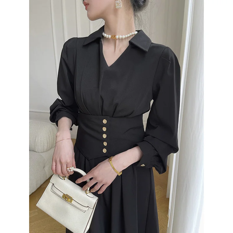 Hepburn style waistband shows slimming French V-neck dress for spring and summer, high-end light cooked black long dress for