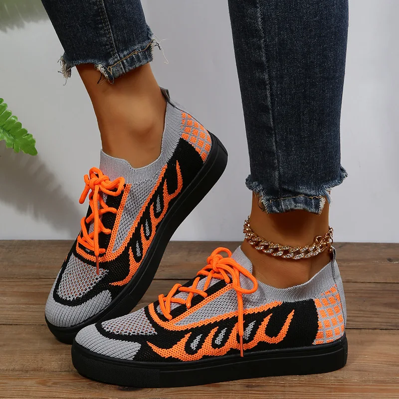 

Mesh Casual Women's Shoes 2022 New Breathable Flame Graffiti Sneakers Lace Up Large Size 41 Outdoor Women's Skateboard Shoes