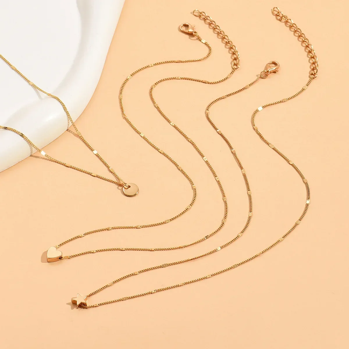 Многослойное ожерелье с подвеской в виде звезды