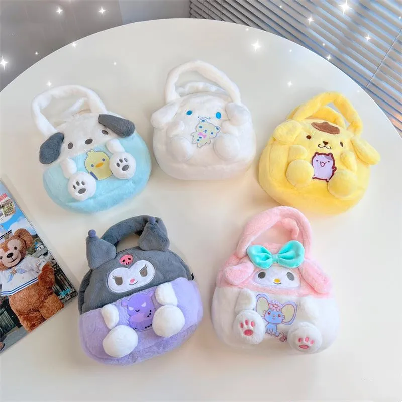 

Новый продукт Sanrio, плюшевая Милая куроми Мелодия югуи собака Pacha собака, плюшевая Сумочка куклы японская девочка, мультяшная ручная сумка, п...