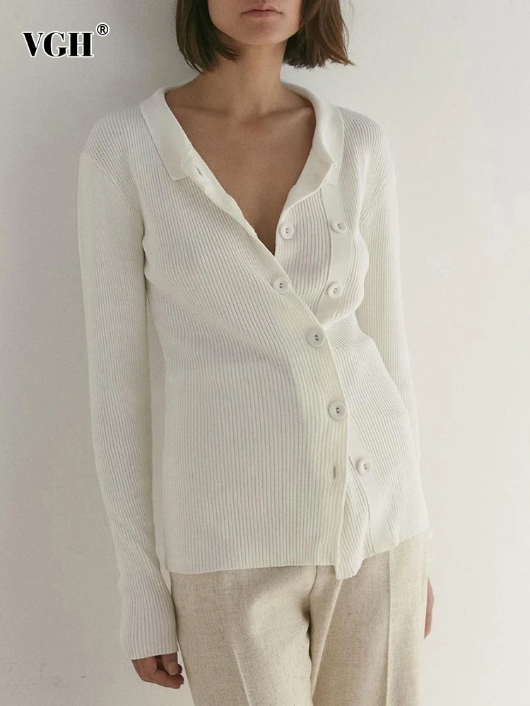 

VGH Slimming Knitting Sweater For Women V Neck Long Sleeve Single Breasted Solid Minimalist Cardigan Female 2022 Spring Clothing