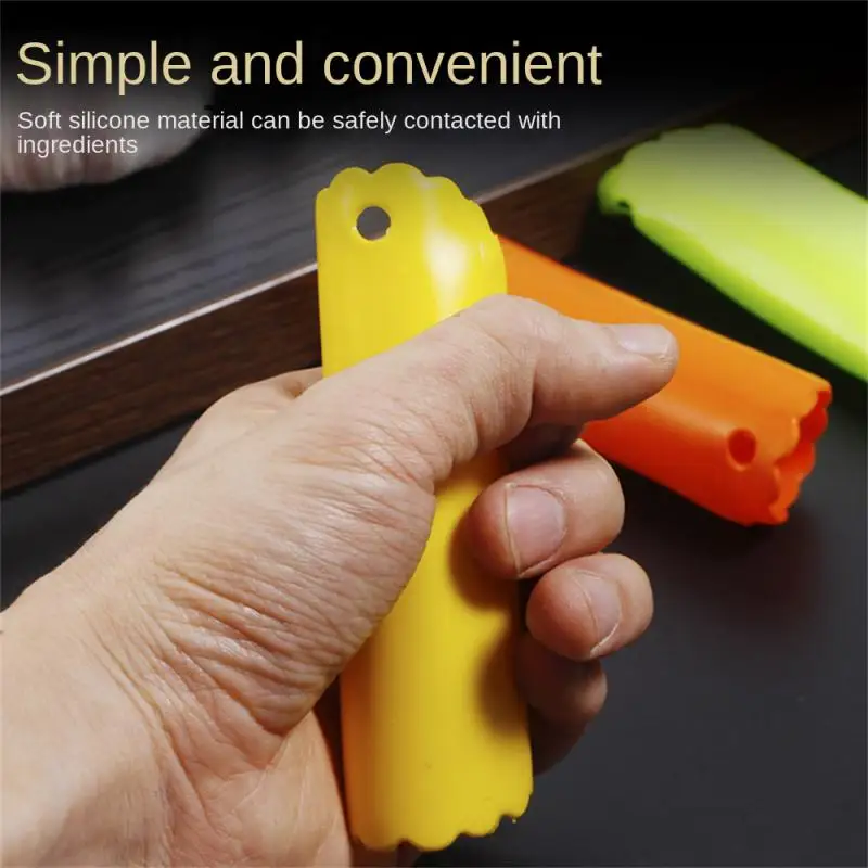 

2/4/5PCS Convenient Press-type Garlic Masher Manual Press Grinding Tool Rotate Garlic Press Crusher Manual Garlic Peeler