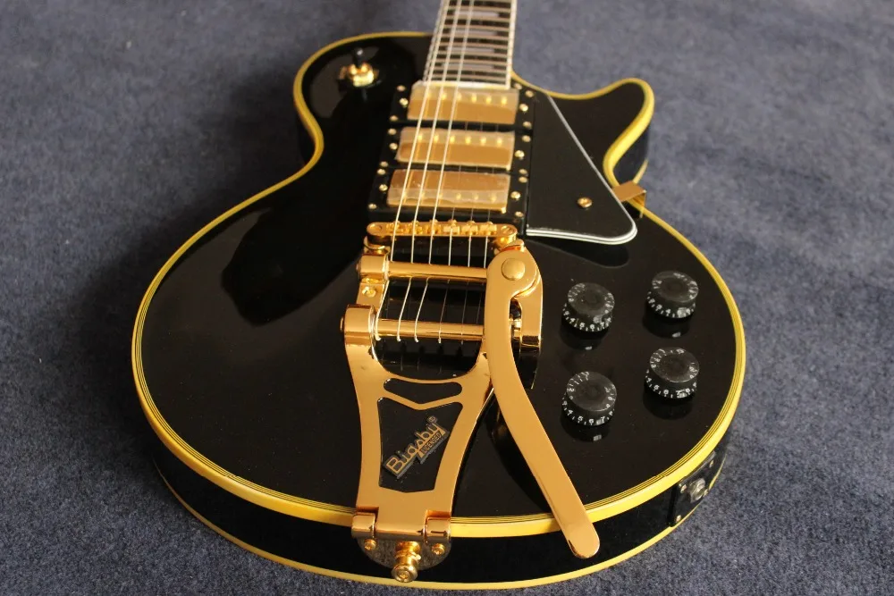 

custom shop jazz Electric Guitar Black color guitarra,3 pickups and Gold hardware gitaar.support customization