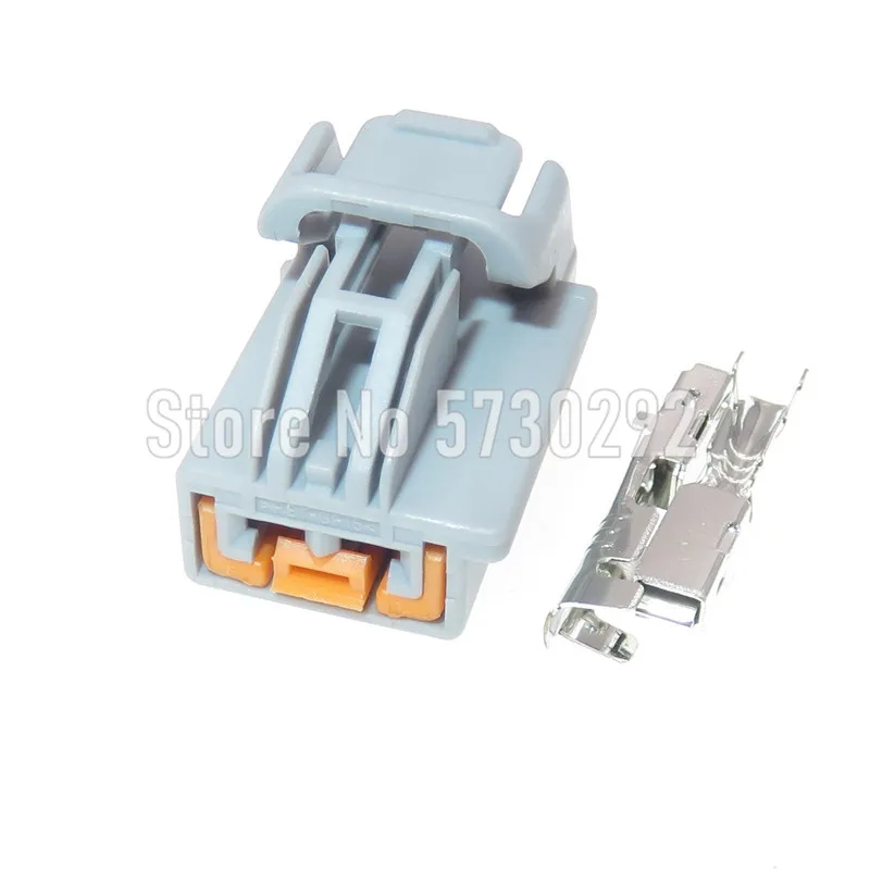 

2P 7282-6445-40 7283-6445-40 Автоматическая электрическая розетка для кабеля задней двери Серый автомобильный незапечатанный разъем