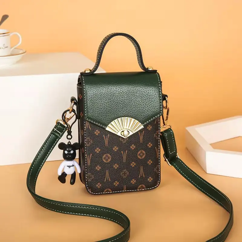 

2022 New Trend Versatile fashion High Quality backpack Luxury Designer Women Backpack PU Leather Large-capacity school bag