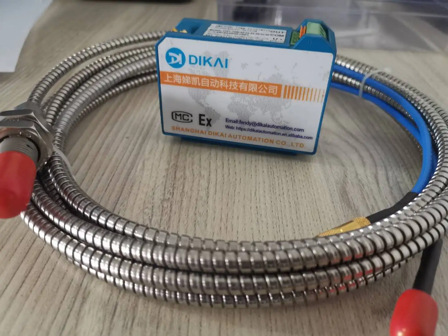 Испытательный аппарат датчика приближения и смещения тока Eddy