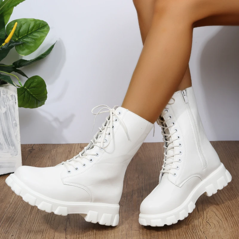Белые осенние ботинки женские