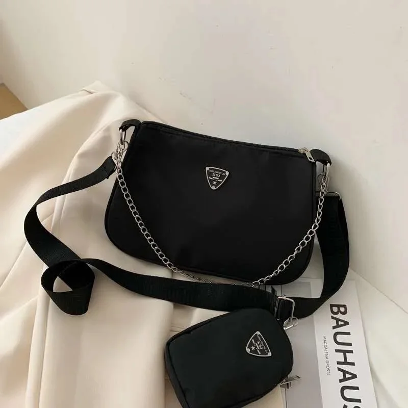 

2023 New Retro Women's Crossbody Bag Style Crescent Underarm Shoulder Bag Women's High Quality Square Solid Bun Mother Bag