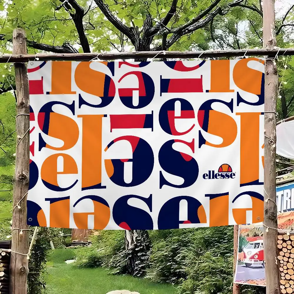 Фото Флаг для кемпинга E-Ellesse в ретро-спортивном стиле, высококачественная печать на баннере, художественная атмосфера. №1