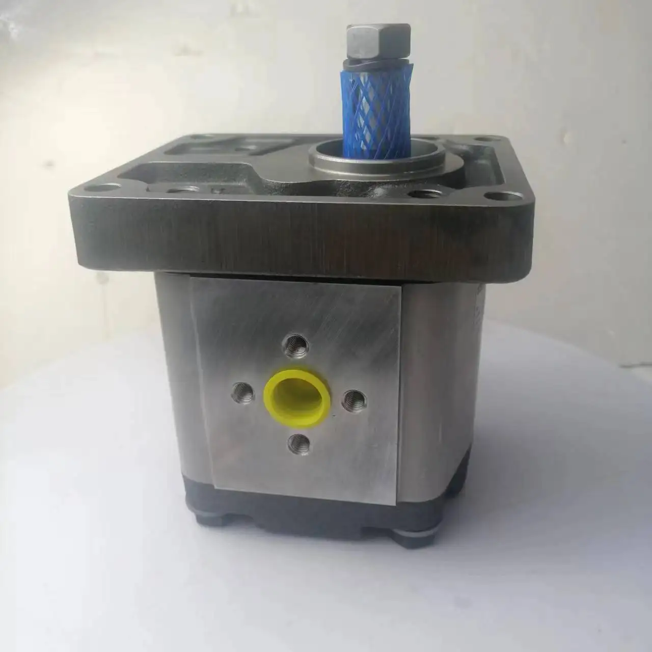 Шестеренчатый насос Park er 3339111014 серии PGP517 NFP