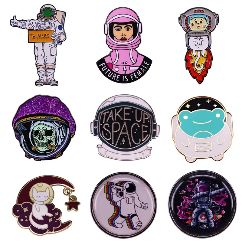 

Interesting Space Astronaut Metal Enamel Pin Originality Cartoon Lapel Brooch Hoodie Backpack Hat Decorative Badge Fans Gift