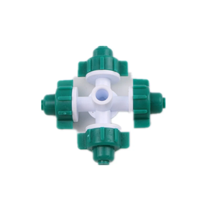 

Пластиковая насадка для полива сада и теплицы с 4 выходами