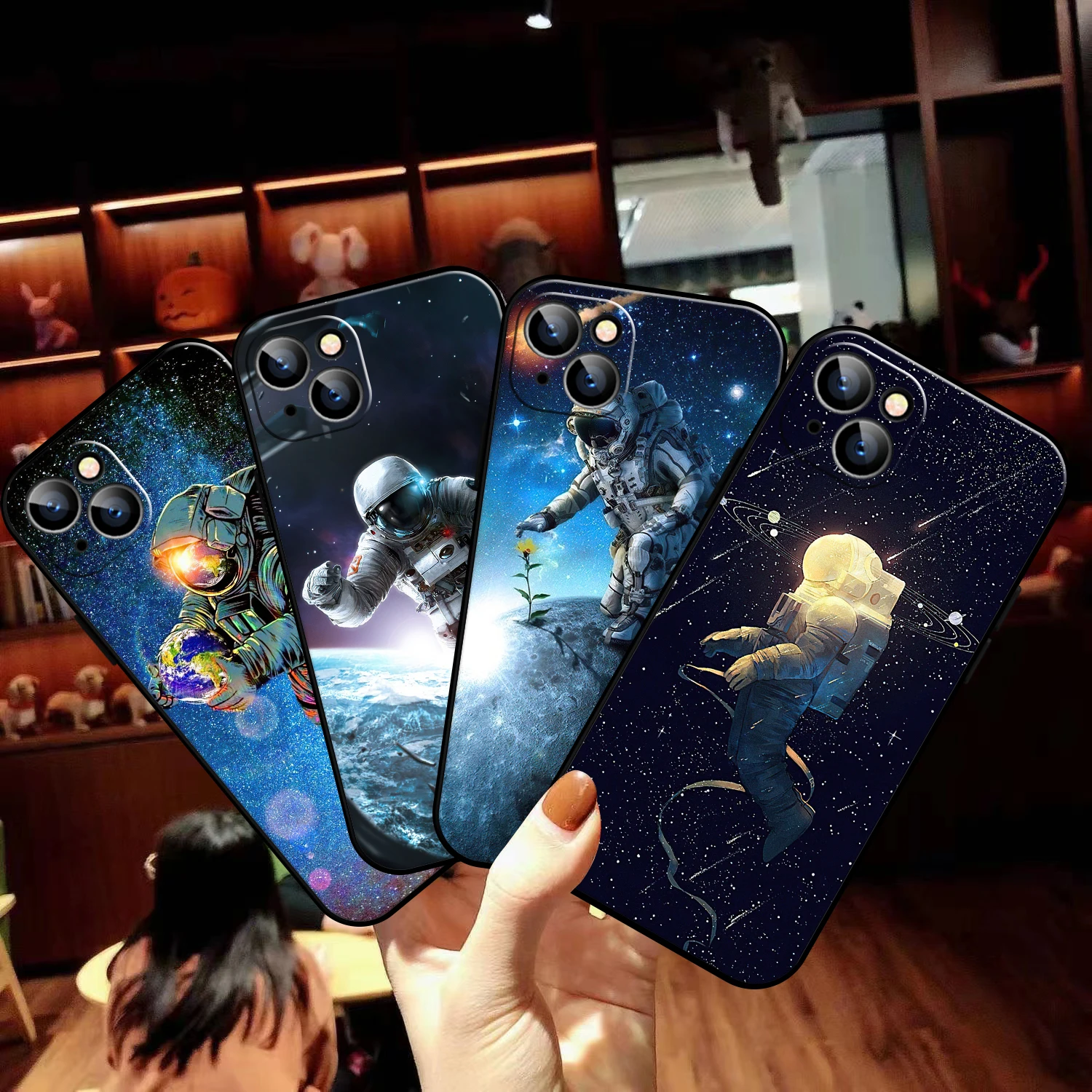 

Astronaut Phone Case For Funda iPhone 11 12 13 Pro Max Mini X XR XS Max SE 2020 6 6s 7 8 Plus Coque Soft Silicone Cover