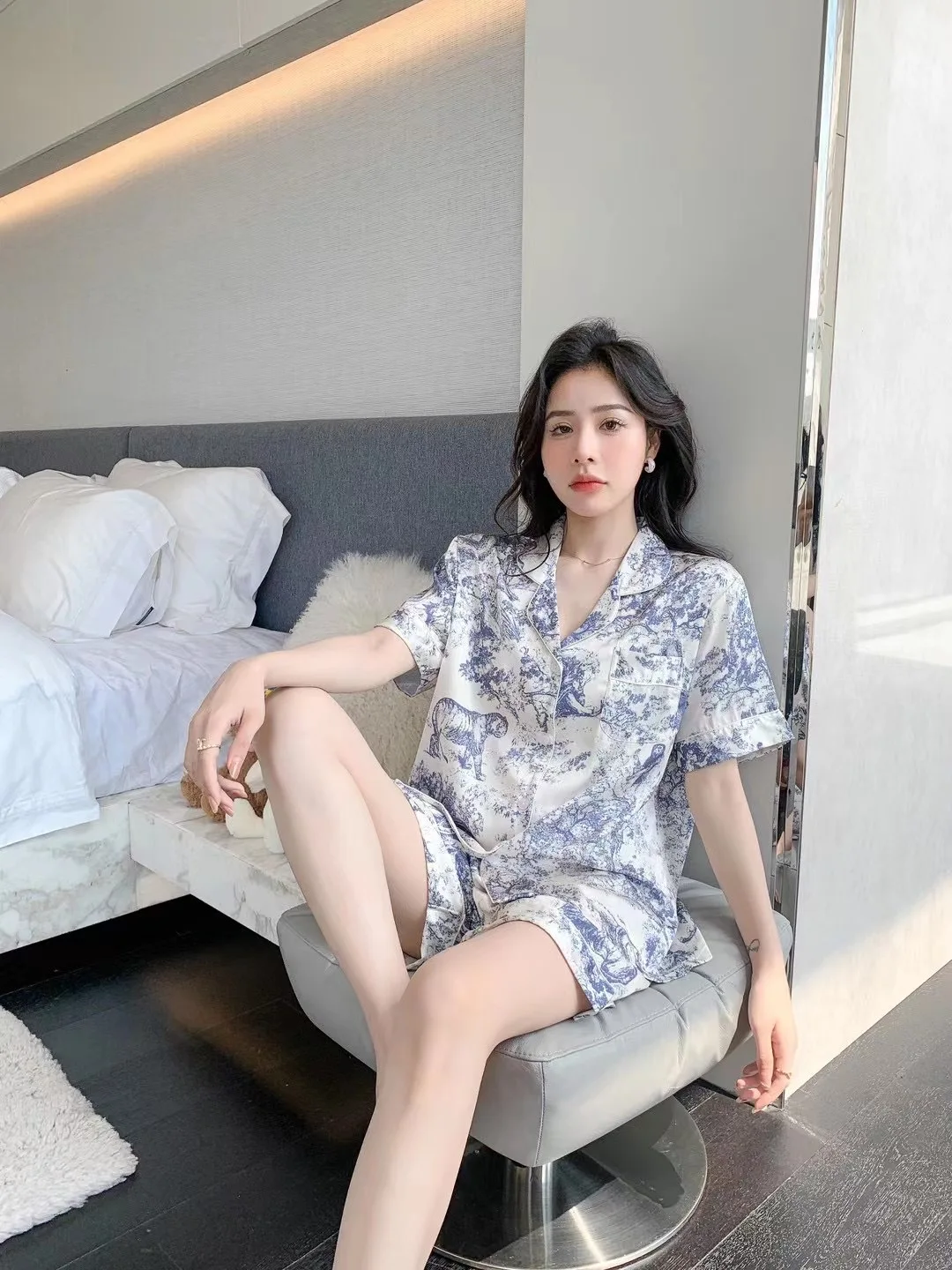 Summer 2023 new ink painting animal ice silk pajamas women's short sleeve shorts loungewear set