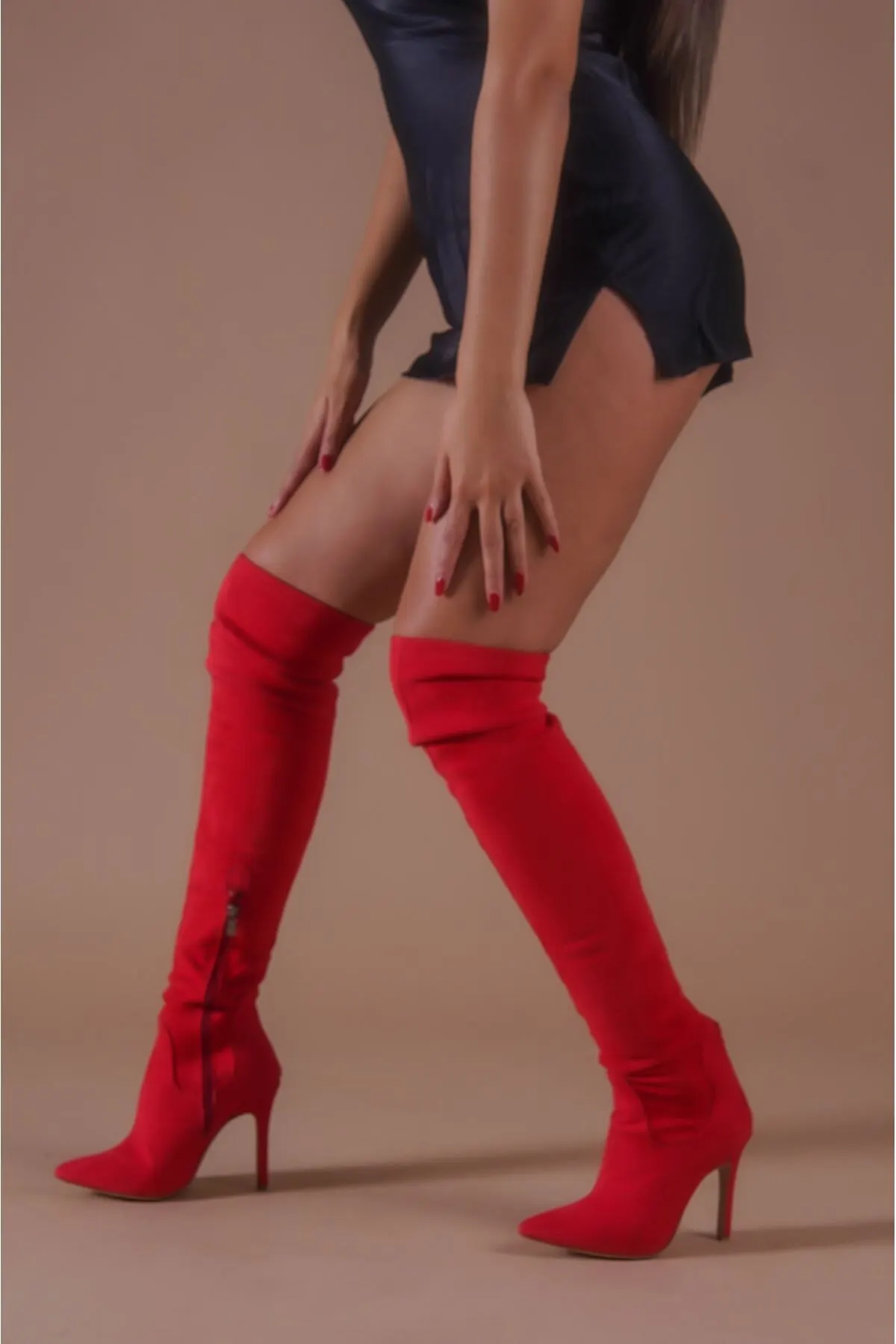 

Women's Fashion Suede On The Knee High Heels Boots