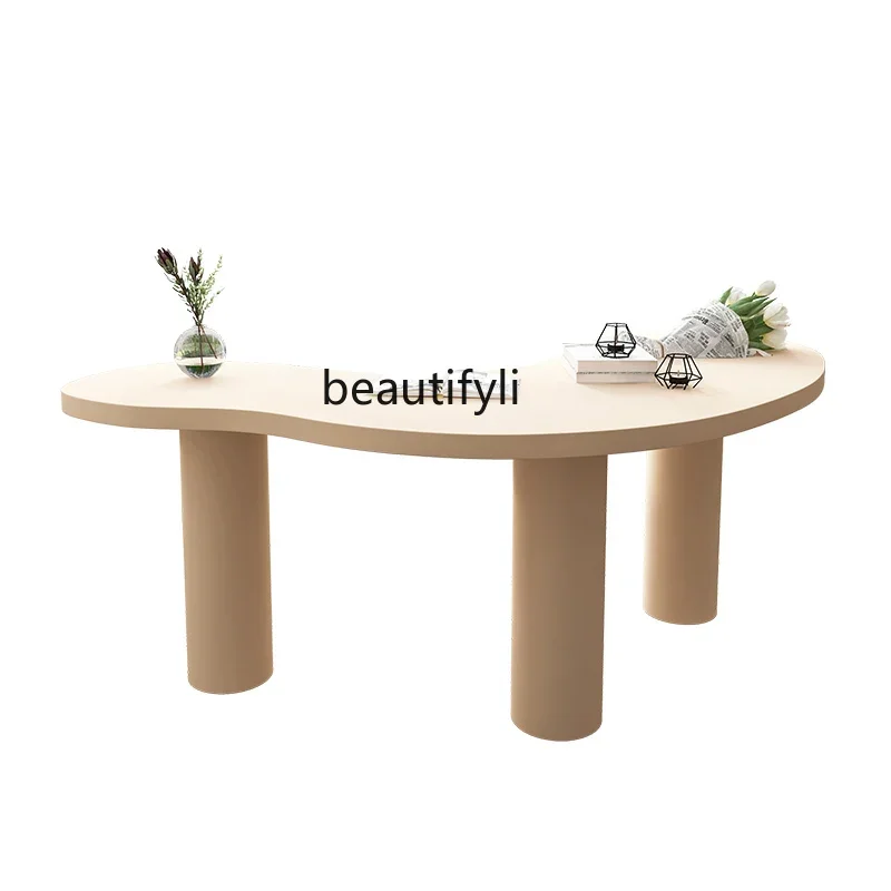 Скандинавский стол из цельного дерева