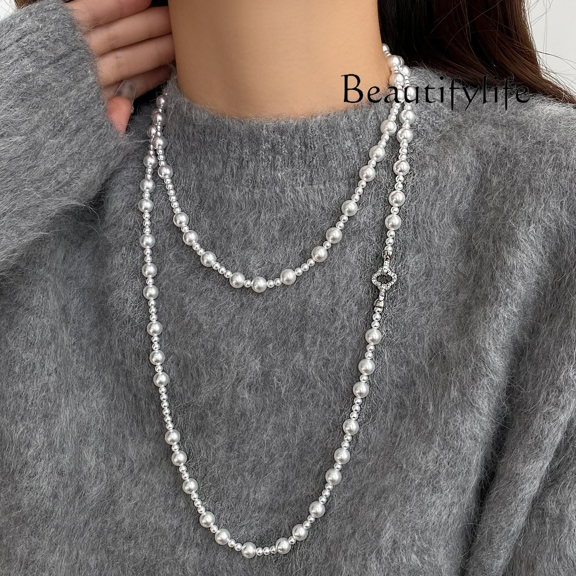 Двухслойный осенне-зимний свитер с четырьмя лепестками клевера и жемчужной